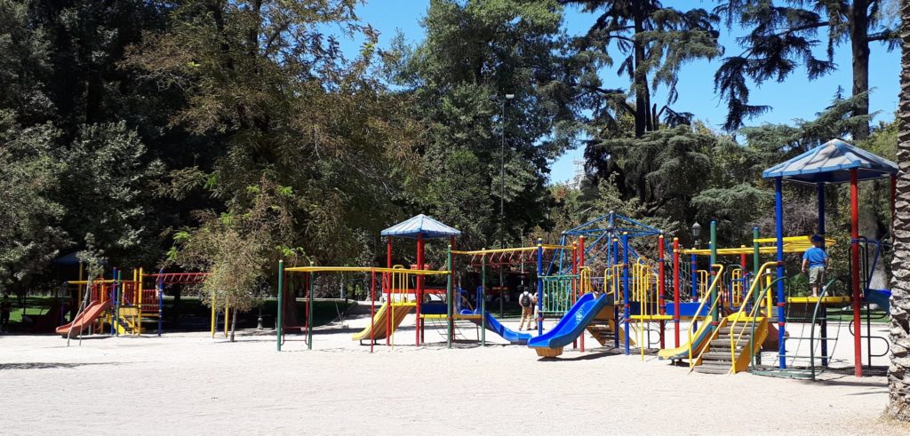 parque forestal in santiago has a great play area for kids