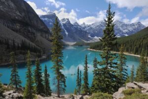 15 Best National Parks in Canada to Visit with Kids